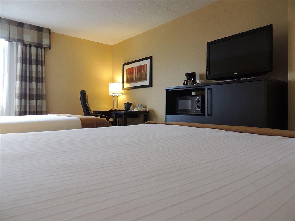 Holiday Inn Express Hamilton-Stoney Creek ภายนอก รูปภาพ