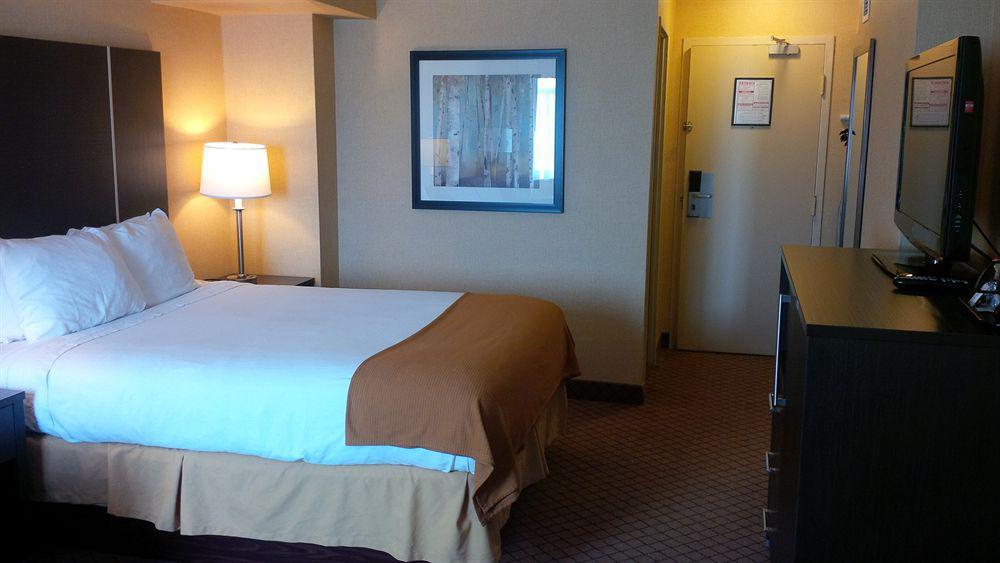 Holiday Inn Express Hamilton-Stoney Creek ภายนอก รูปภาพ