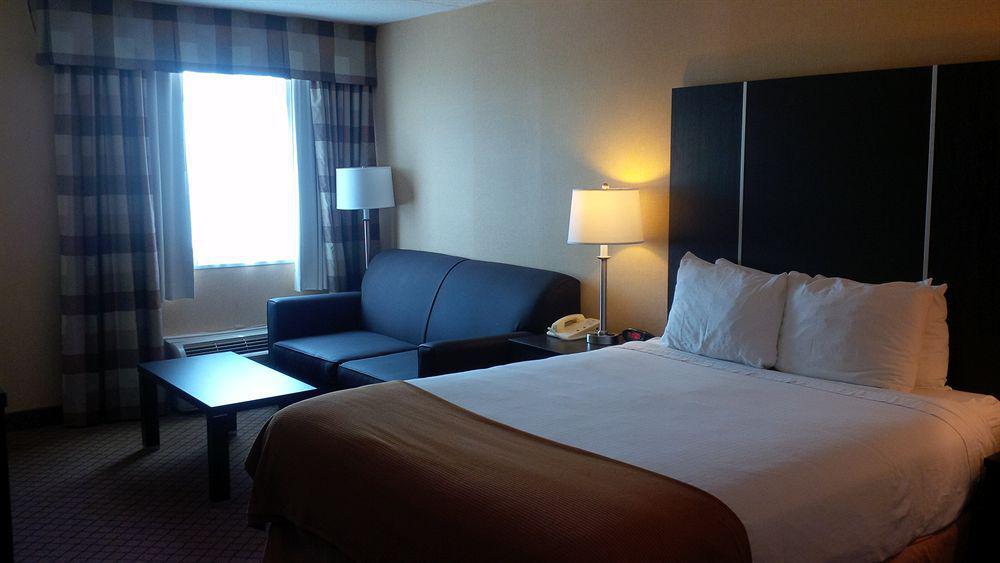 Holiday Inn Express Hamilton-Stoney Creek ภายนอก รูปภาพ